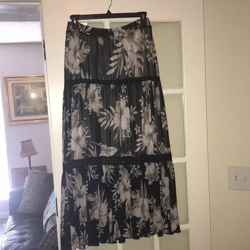 Long Skirt